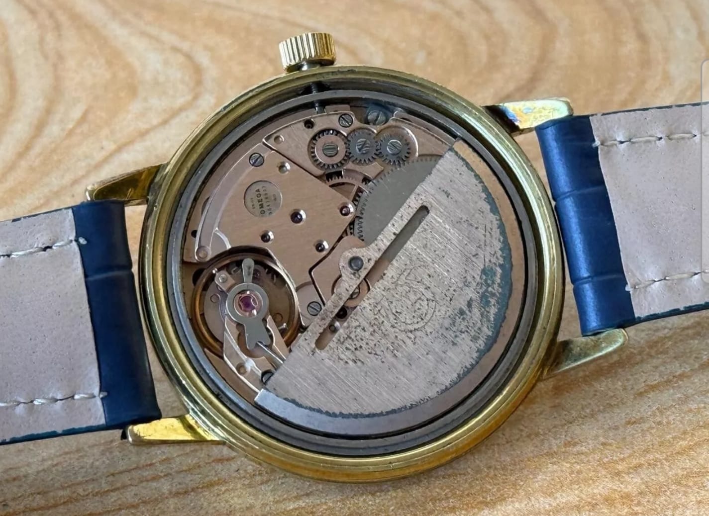 Vintage Omega Geneve 166.0163 Automatic Cal.1010 Mens Watch 35mm