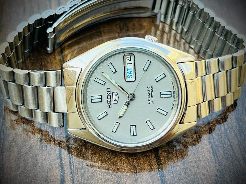 Seiko 5 Automatic 21 Jewels, 7S26-0530 30mm Men’s Watch - Grab A Watch Co