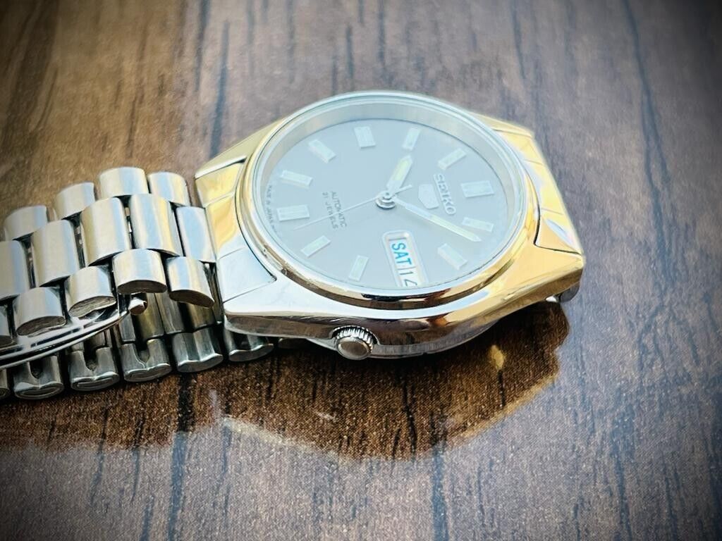 Seiko 5 Automatic 21 Jewels, 7S26-0530 30mm Men’s Watch - Grab A Watch Co