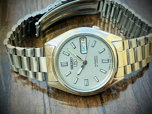Seiko 5 Automatic 21 Jewels, 7S26-0530 30mm Men’s Watch - Grab A Watch Co