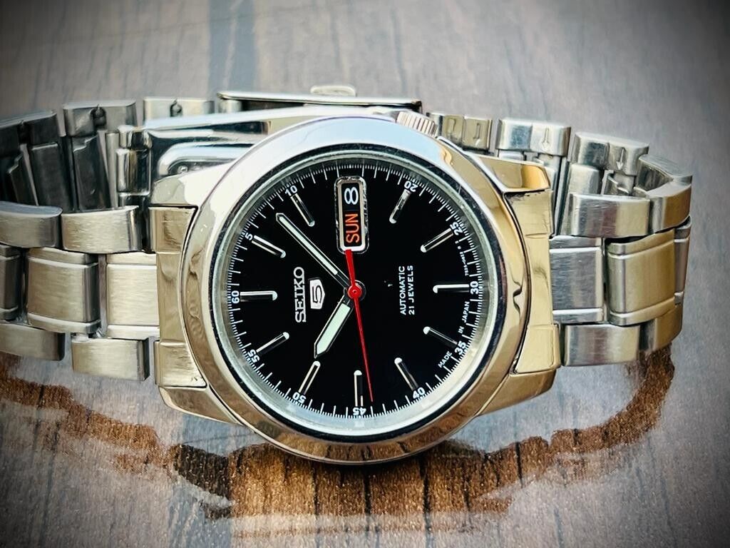 Seiko 5 Automatic 21 Jewels Black Dial, 7S26-02W0 39mm Men’s Watch - Grab A Watch Co