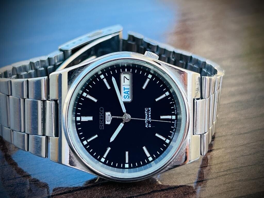 Seiko 5 Automatic 21 Jewels Black Dial, 7S26-0520 35mm Men’s Watch - Grab A Watch Co