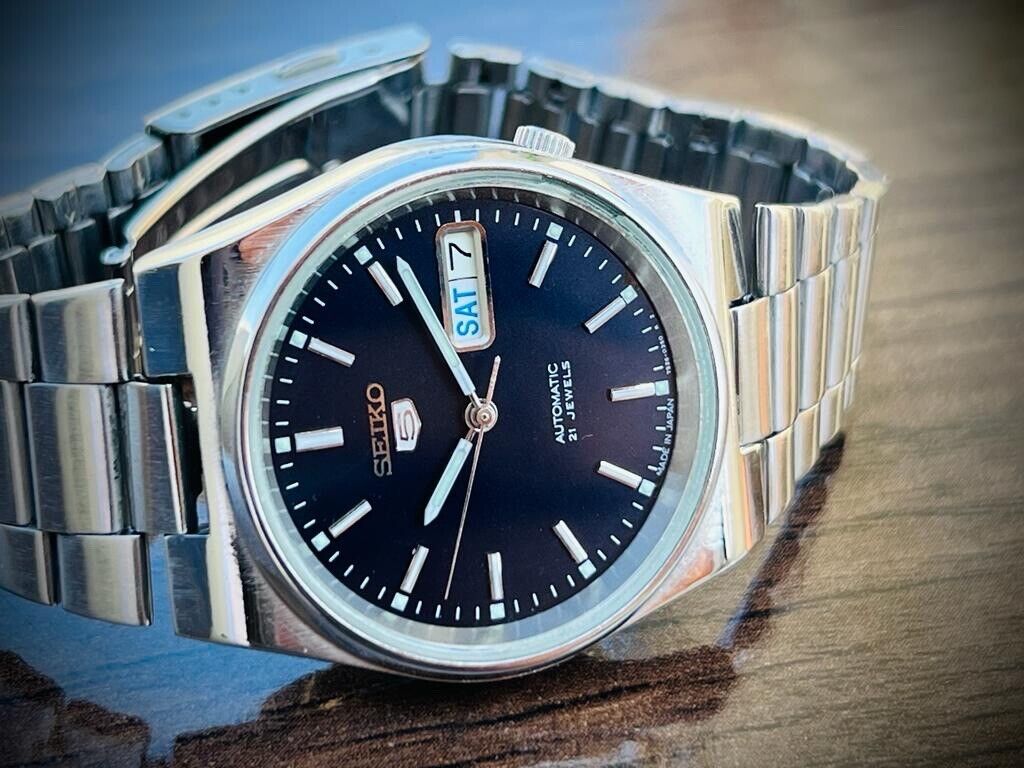 Seiko 5 Automatic 21 Jewels Black Dial, 7S26-0520 35mm Men’s Watch - Grab A Watch Co
