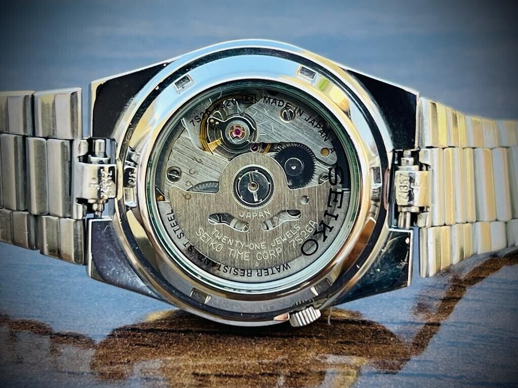 Seiko 5 Automatic 21 Jewels Black Dial, 7S26-0520 35mm Men’s Watch - Grab A Watch Co