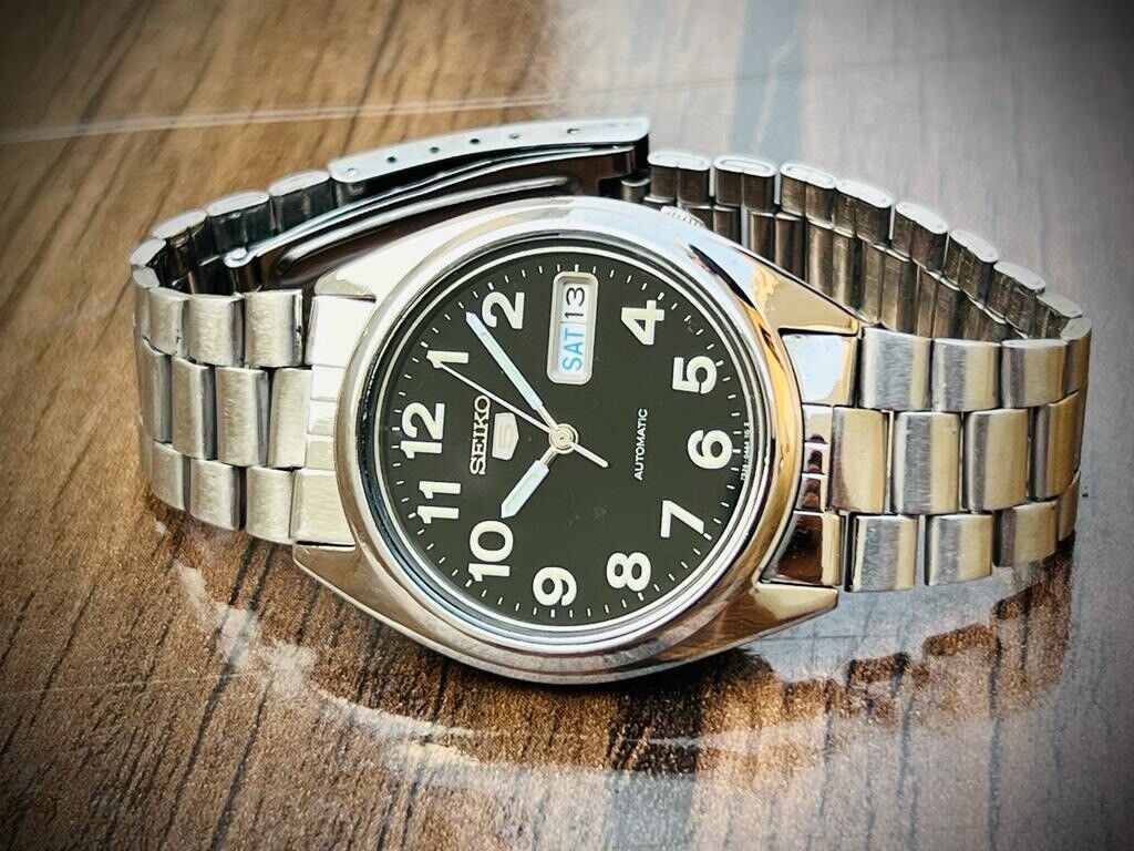 Seiko 5 Automatic 21 Jewels Black Dial, 7S26-0550 37mm Men’s Watch - Grab A Watch Co