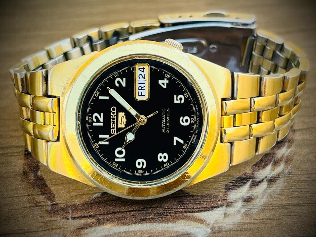 Seiko 5 Automatic 21 Jewels Black Dial 7S26 Japan 35mn Mens Watch - Grab A Watch Co