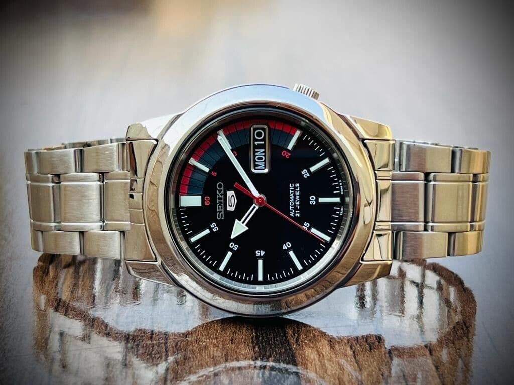 Seiko 5 Automatic 21 Jewels Black Racer Dial, 7S26-02W0, 39mm Mens Watch - Grab A Watch Co