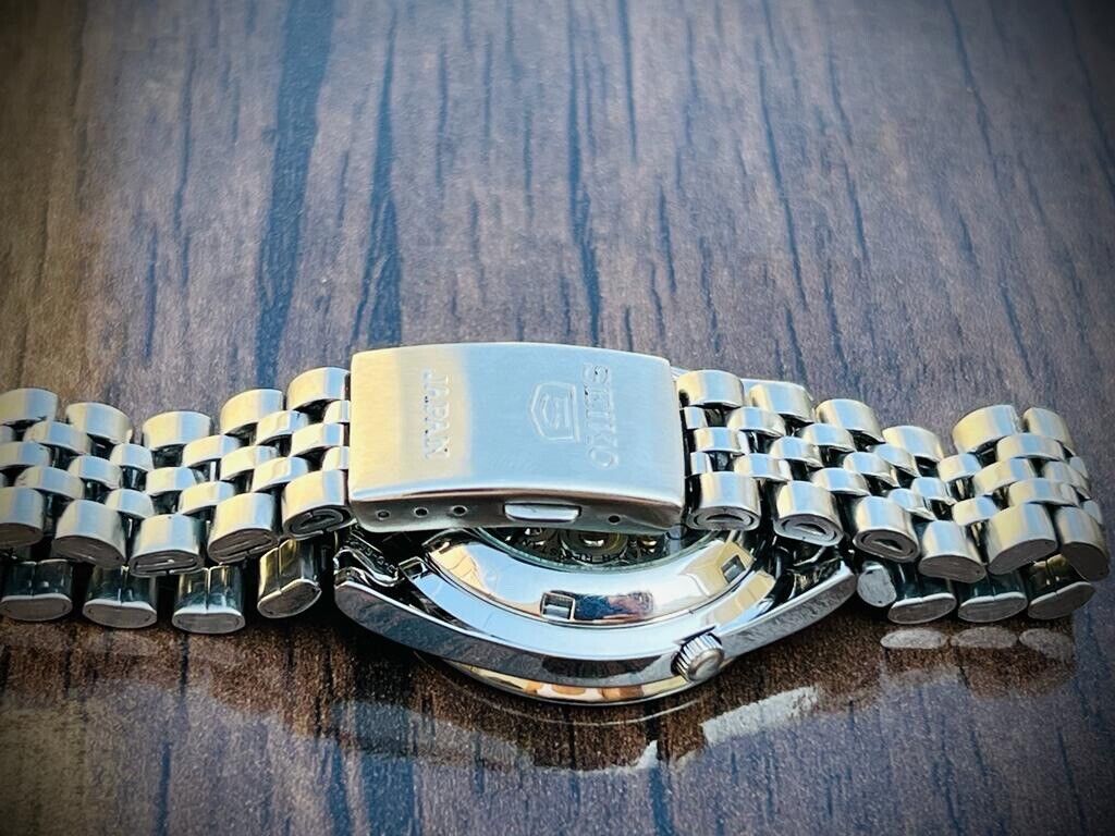 Seiko 5 Automatic 21 Jewels Blue Racer Dial, 7S26-00X0 37mm Men’s Watch - Grab A Watch Co