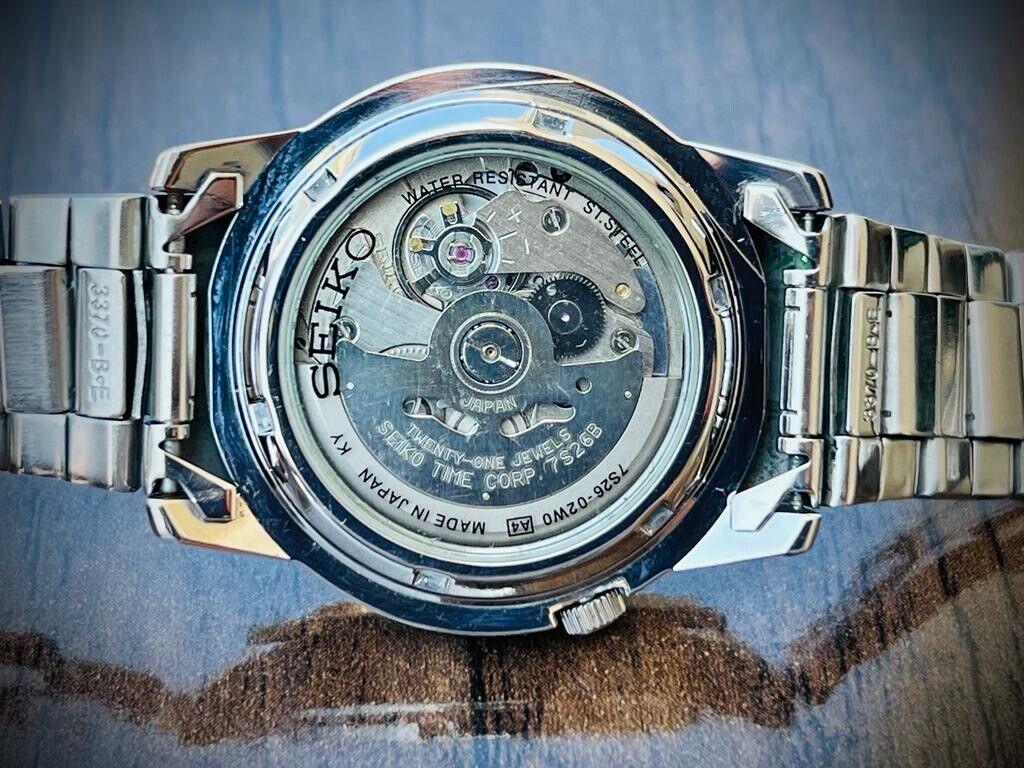 Seiko 5 Automatic 21 Jewels Blue Racer Dial, 7S26-02W0, 39mm Mens Watch - Grab A Watch Co