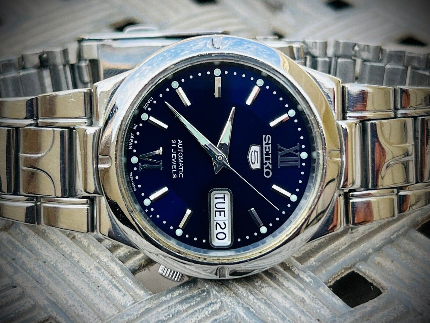 Seiko 5 Automatic 21 Jewels Dark Blue Dial Ref:7S26-01Z0, Japan 36mm - Grab A Watch Co