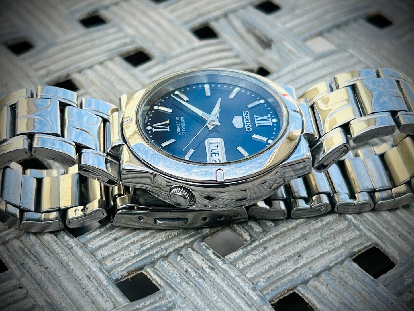 Seiko 5 Automatic 21 Jewels Dark Blue Dial Ref:7S26-01Z0, Japan 36mm - Grab A Watch Co