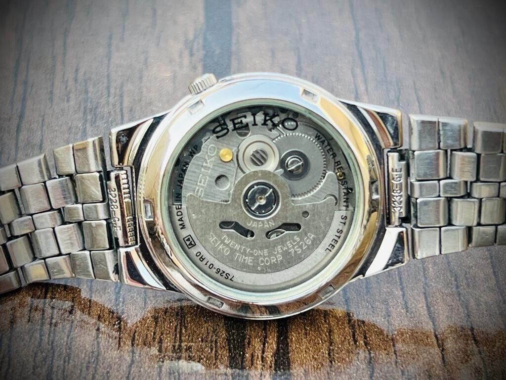 Seiko 5 Automatic 21 Jewels Gold Dial 7S26-01R0 Gents Watch Japan 35mm - Grab A Watch Co