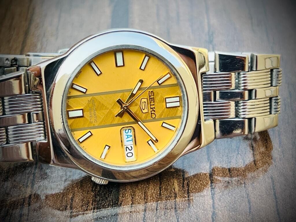 Seiko 5 Automatic 21 Jewels Gold Dial 7S26-01R0 Gents Watch Japan 35mm - Grab A Watch Co