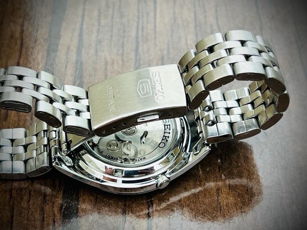 Seiko 5 Automatic 21 Jewels Gold Dial, 7S26-03V0 37mm Men’s Watch