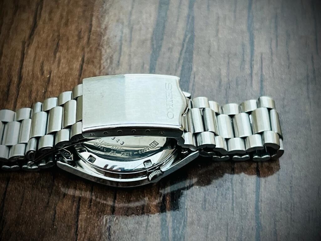 Seiko 5 Automatic 21 Jewels Gold Dial 7S26-6000 34mm Men’s Watch, Japan Made - Grab A Watch Co