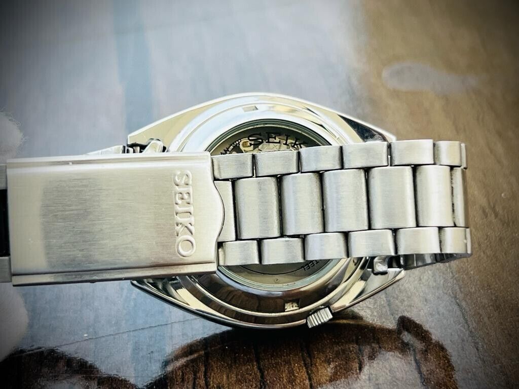 Seiko 5 Automatic 21 Jewels Gold Dial Ref:7S26-0480, Japan 37mm - Grab A Watch Co