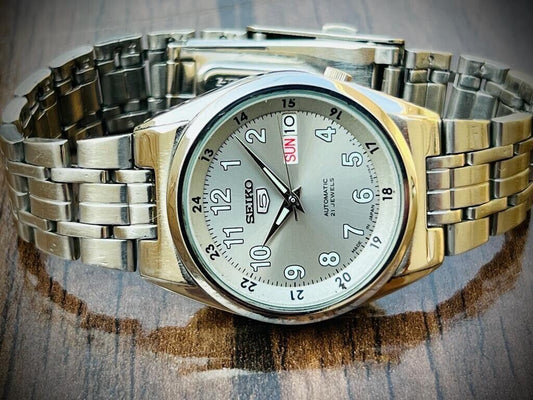 Seiko 5 Automatic 21 Jewels Grey Dial, 7S26 0530, 35mm Gents Watch