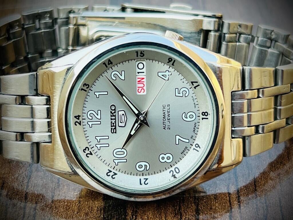 Seiko 5 Automatic 21 Jewels Grey Dial, 7S26 0530, 35mm Gents Watch