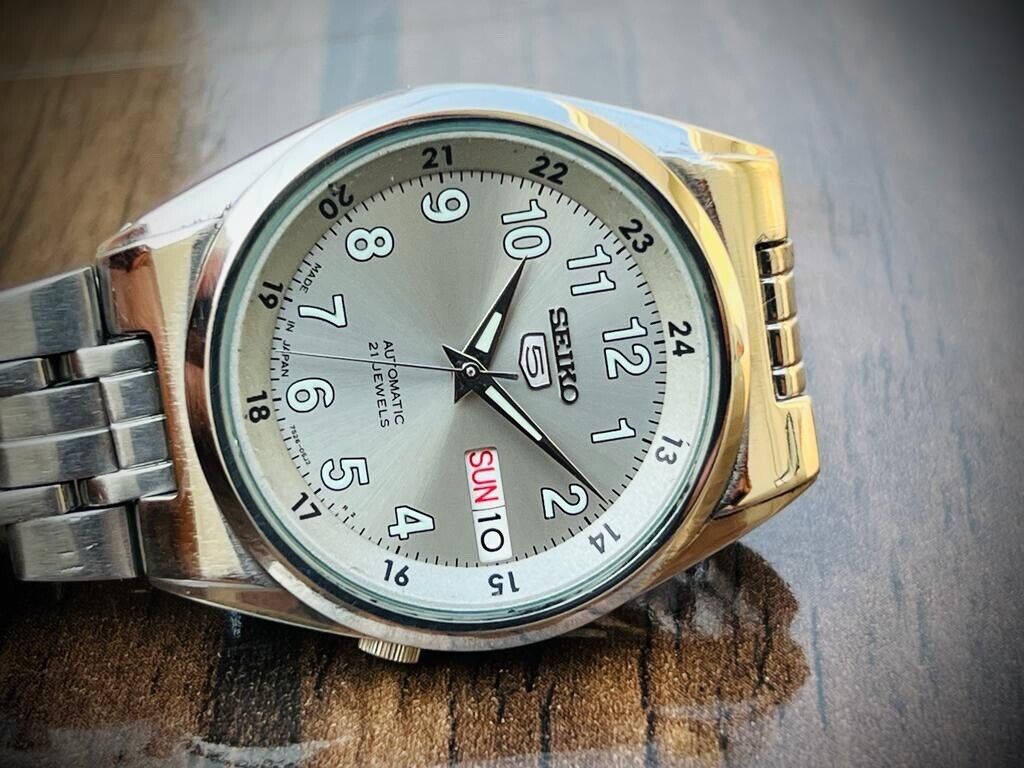 Seiko 5 Automatic 21 Jewels Grey Dial, 7S26 0530, 35mm Gents Watch
