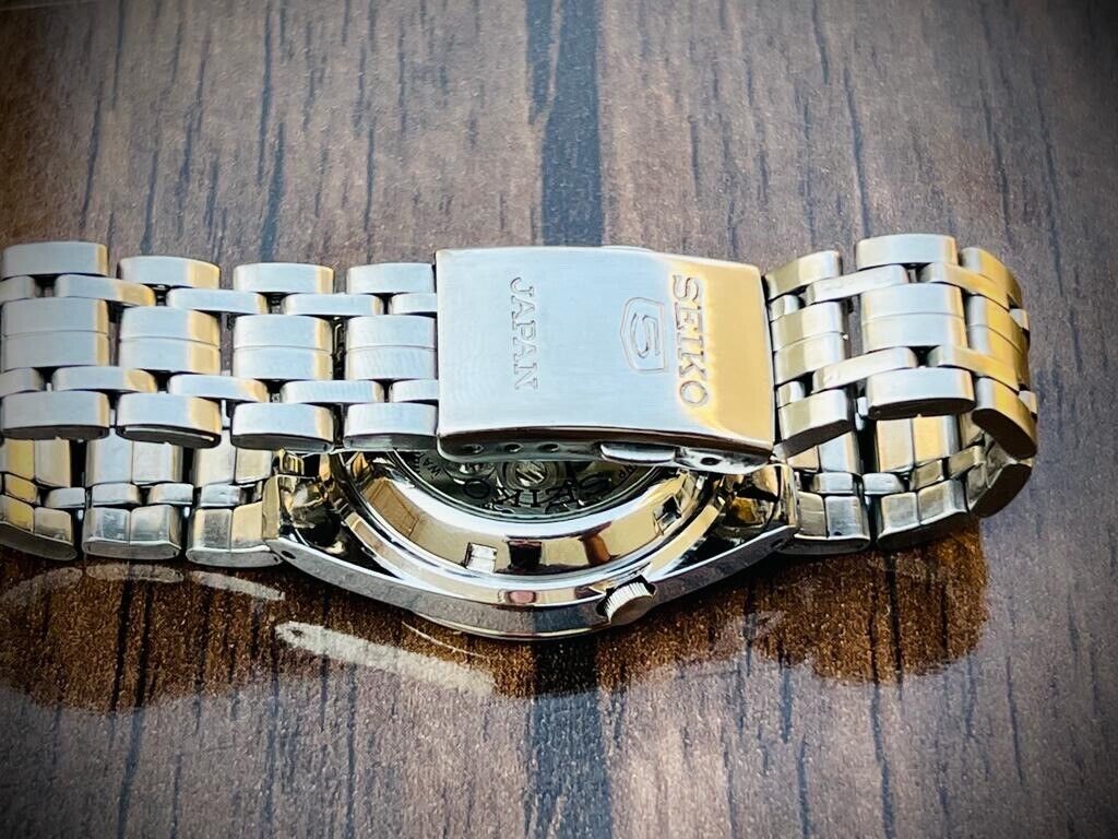 Seiko 5 Automatic 21 Jewels Grey Dial, 7S26 0530, 35mm Gents Watch