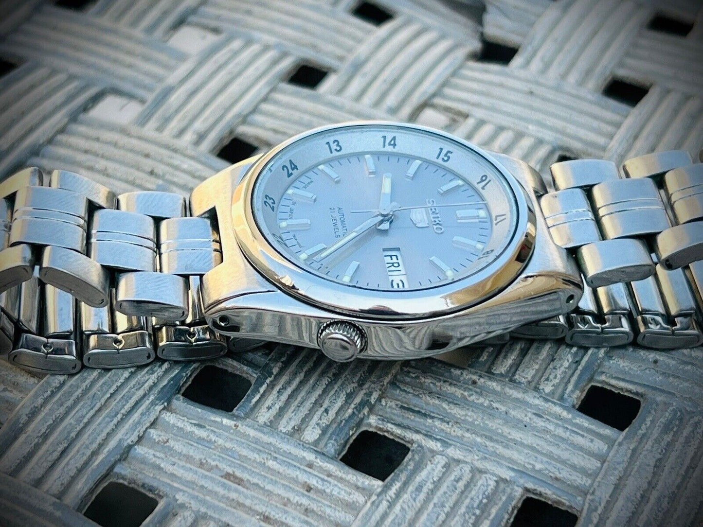 Seiko 5 Automatic 21 Jewels Grey dial Ref:7S26-01v0, Japan 34mm