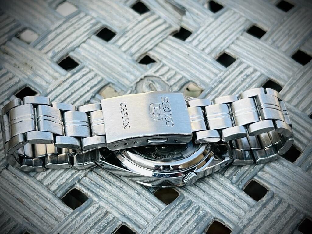 Seiko 5 Automatic 21 Jewels Radium, 7S26, 36mm Gents Watch