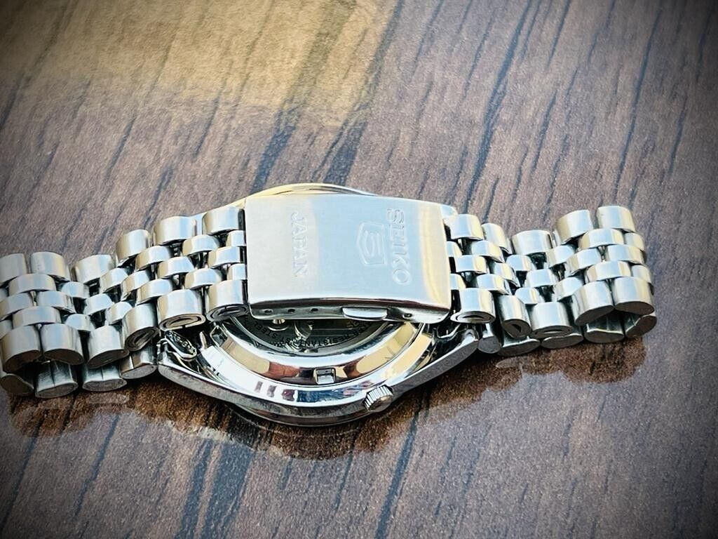 Seiko 5 Automatic 21 Jewels Radium Dial, 7S26-00X0 36mm Men’s Watch - Grab A Watch Co