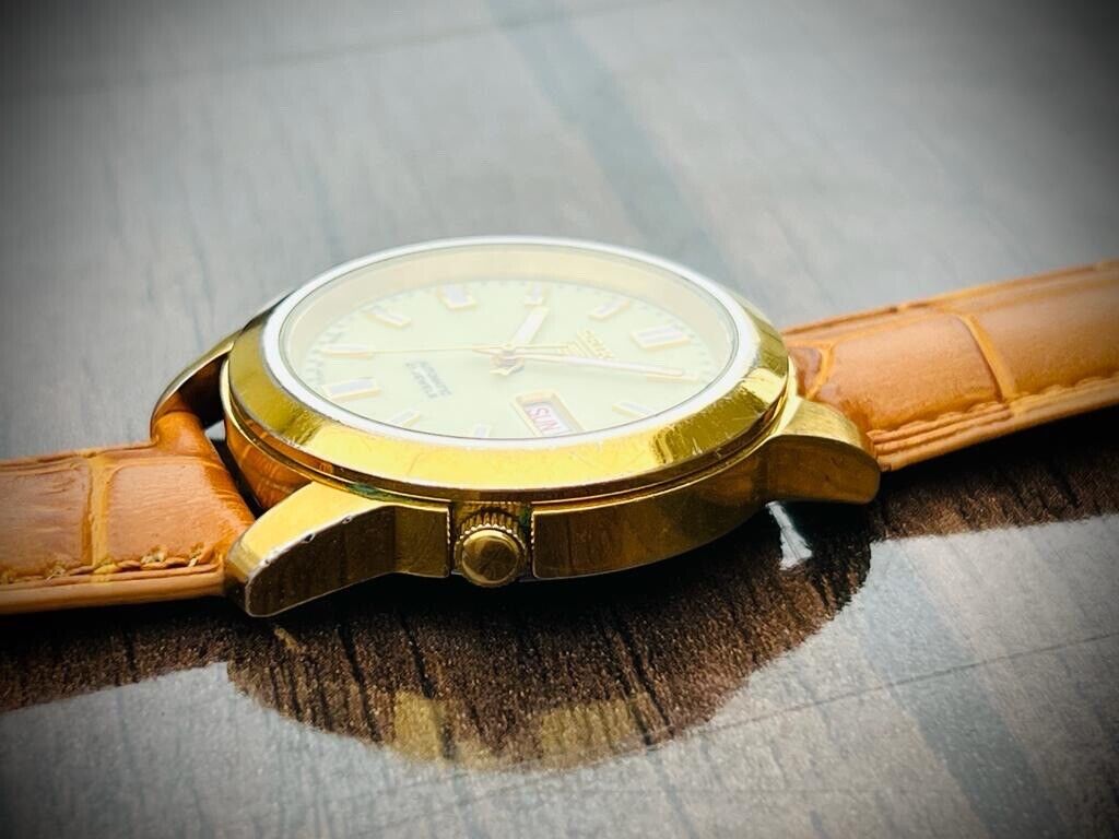 Seiko 5 Automatic 21 Jewels Radium Dial 7S26-02W0 39mm Men’s Watch - Grab A Watch Co