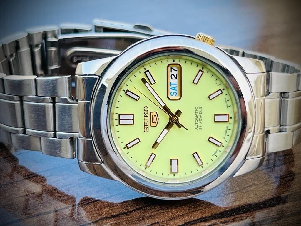 Seiko 5 Automatic 21 Jewels Radium Dial, 7S26-02W0 39mm Men’s Watch - Grab A Watch Co