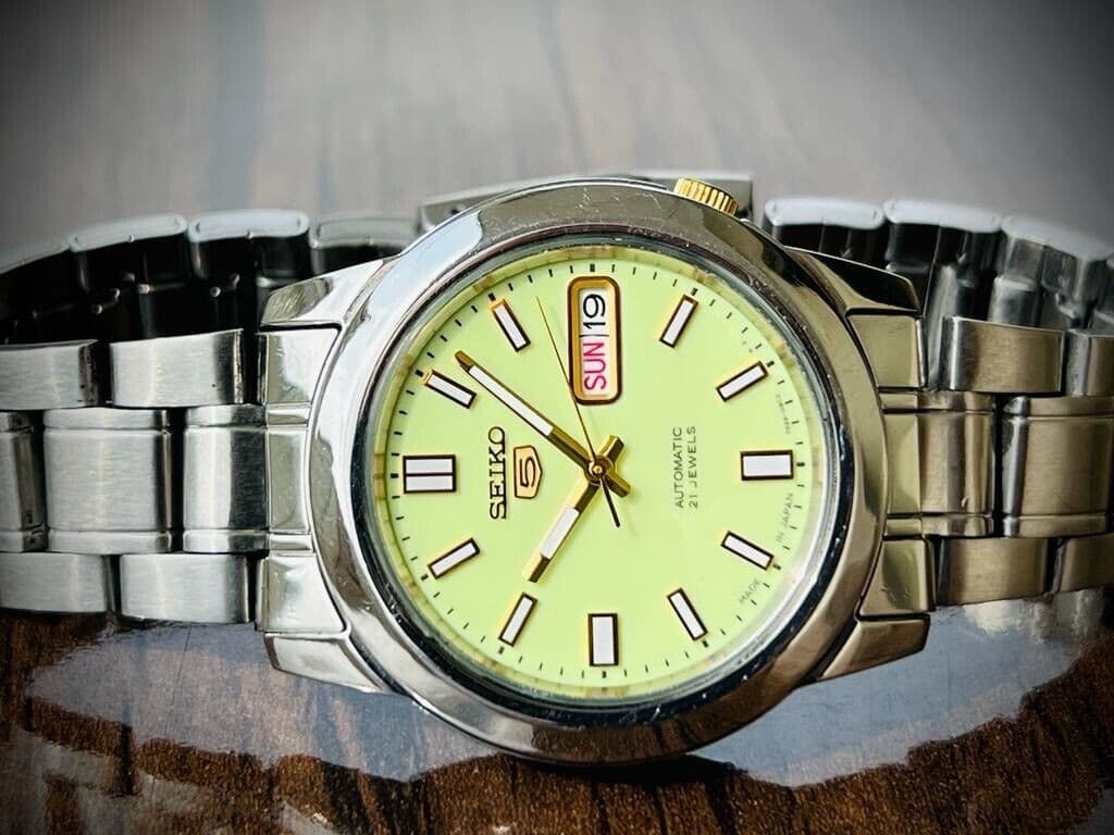 Seiko 5 Automatic 21 Jewels Radium Dial, 7S26-02W0 39mm Men’s Watch