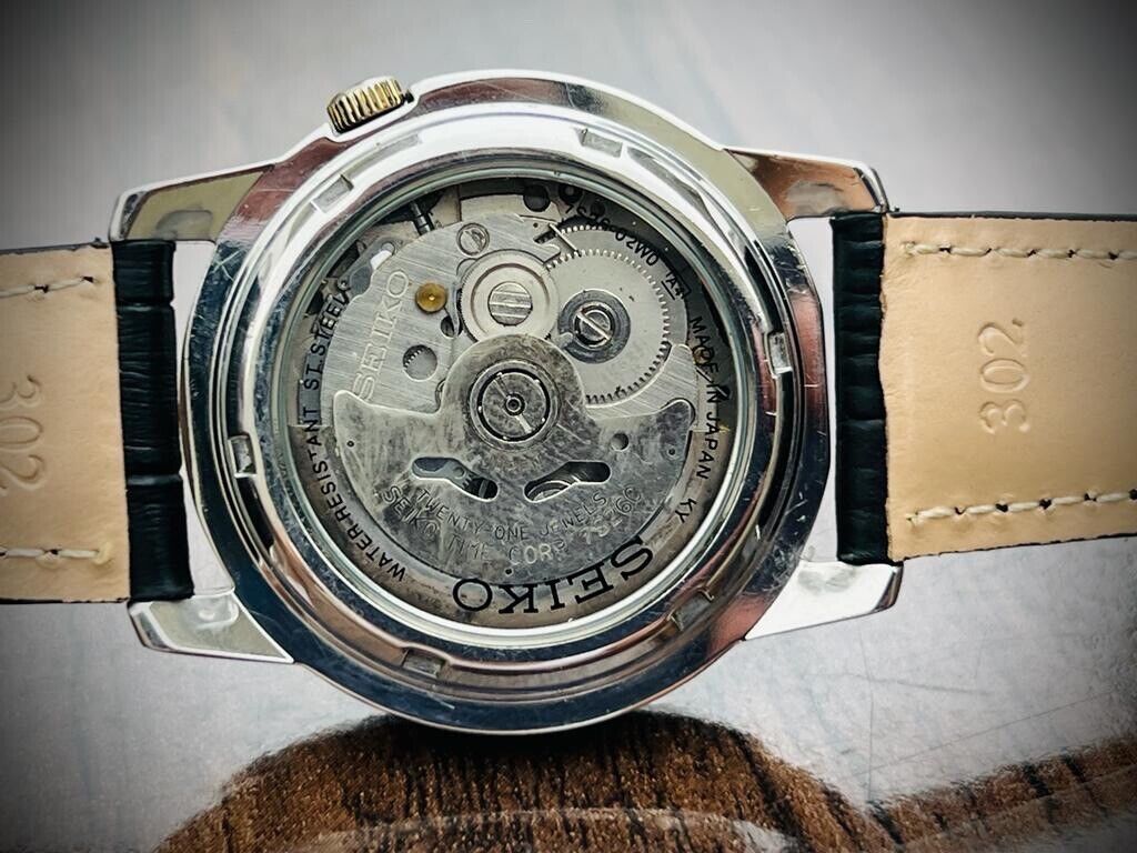 Seiko 5 Automatic 21 Jewels Radium Dial 7S26-02W0 39mm Men’s Watch