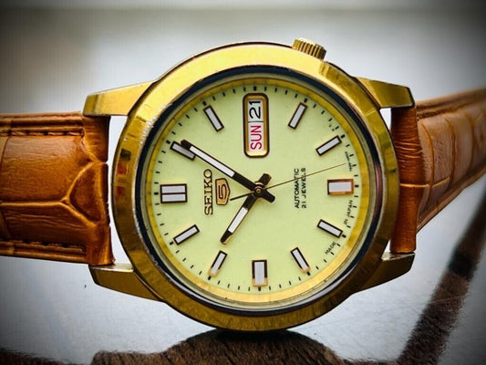 Seiko 5 Automatic 21 Jewels Radium Dial 7S26-02W0 39mm Men’s Watch - Grab A Watch Co