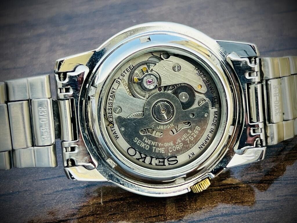Seiko 5 Automatic 21 Jewels Radium Dial, 7S26-02W0 39mm Men’s Watch - Grab A Watch Co