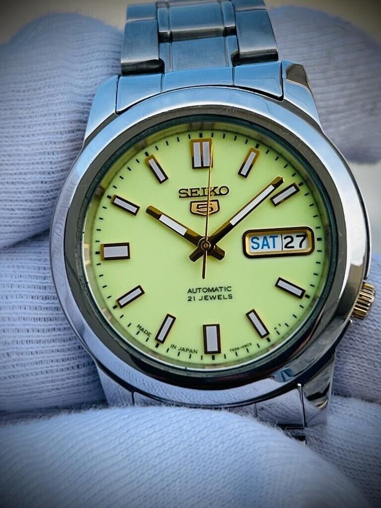 Seiko 5 Automatic 21 Jewels Radium Dial, 7S26-02W0 39mm Men’s Watch - Grab A Watch Co