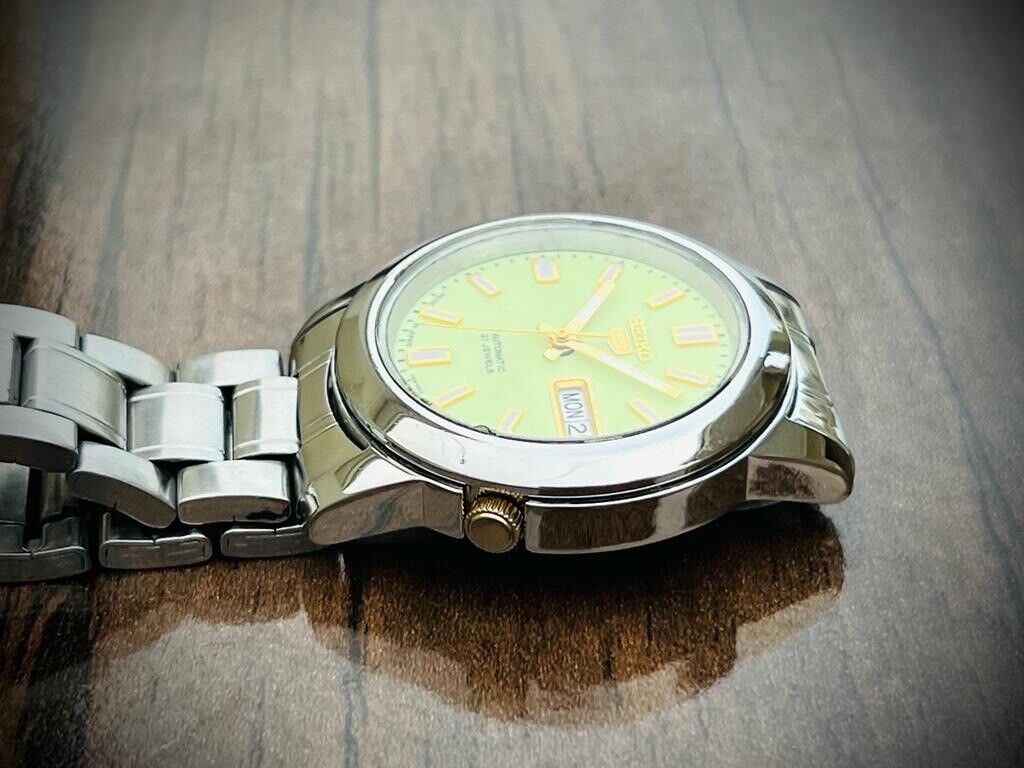 Seiko 5 Automatic 21 Jewels Radium Dial, 7S26-02W0 39mm Men’s Watch