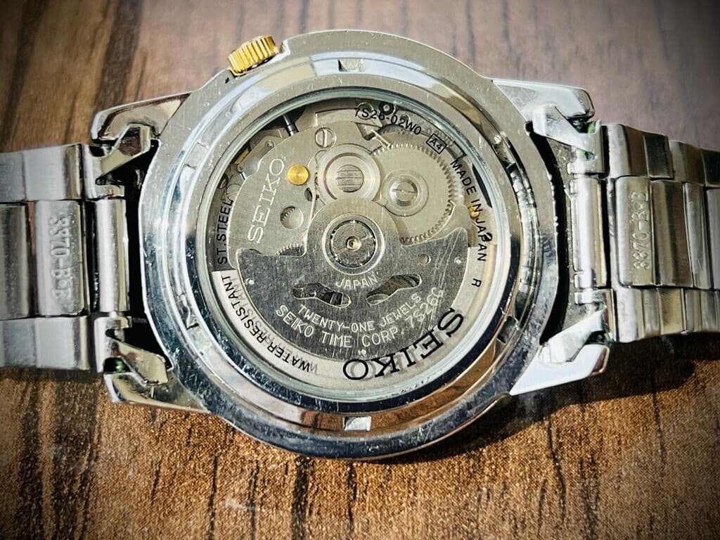 Seiko 5 Automatic 21 Jewels Radium Dial, 7S26-02W0 39mm Men’s Watch