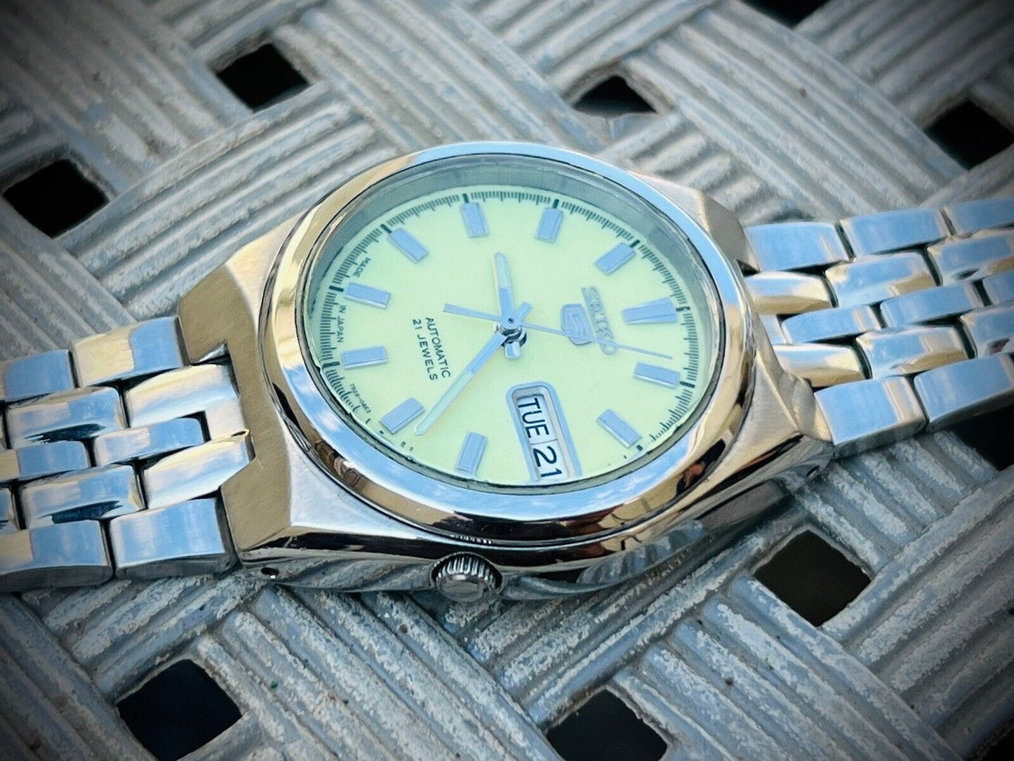 Seiko 5 Automatic 21 Jewels Radium Dial Ref:7S26-00B0, Japan 36mm