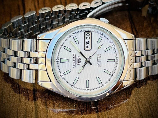 Seiko 5 Automatic 21 Jewels Rare Dial, 7S26-00X0 35mm Men’s Watch