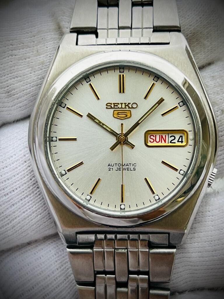 Seiko 5 Automatic 21 Jewels Silver Dial 7S26-02E0 Gents Watch 38mm - Grab A Watch Co