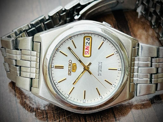 Seiko 5 Automatic 21 Jewels Silver Dial 7S26-02E0 Gents Watch 38mm - Grab A Watch Co