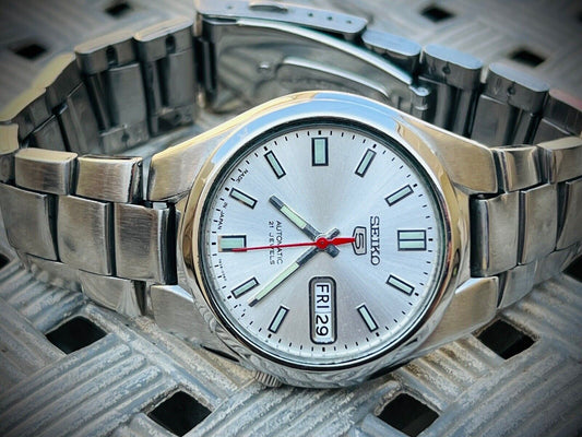 Seiko 5 Automatic 21 Jewels Silver Dial Ref:7S26-02F0, Japan 36mm - Grab A Watch Co