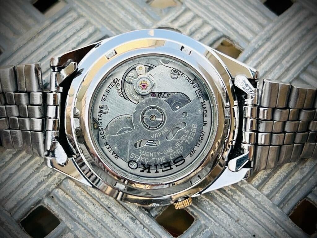Seiko 5 Automatic 21 Jewels White Dial, 7S26 00X0, 38mm Gents Watch - Grab A Watch Co
