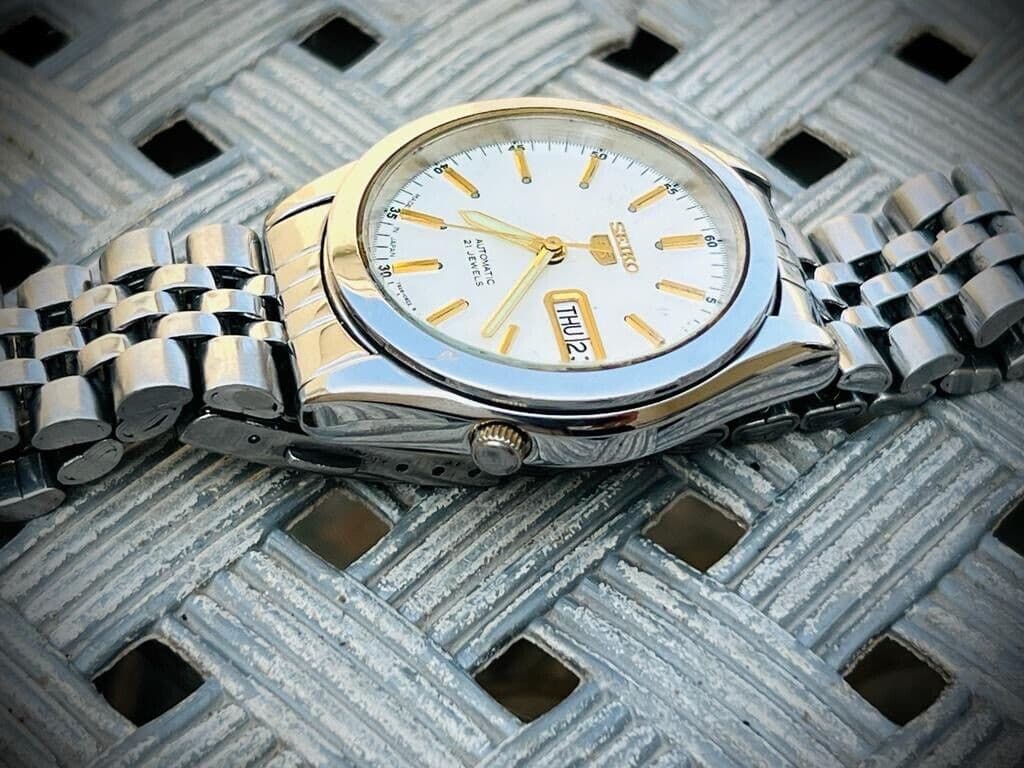 Seiko 5 Automatic 21 Jewels White Dial, 7S26 00X0, 38mm Gents Watch - Grab A Watch Co