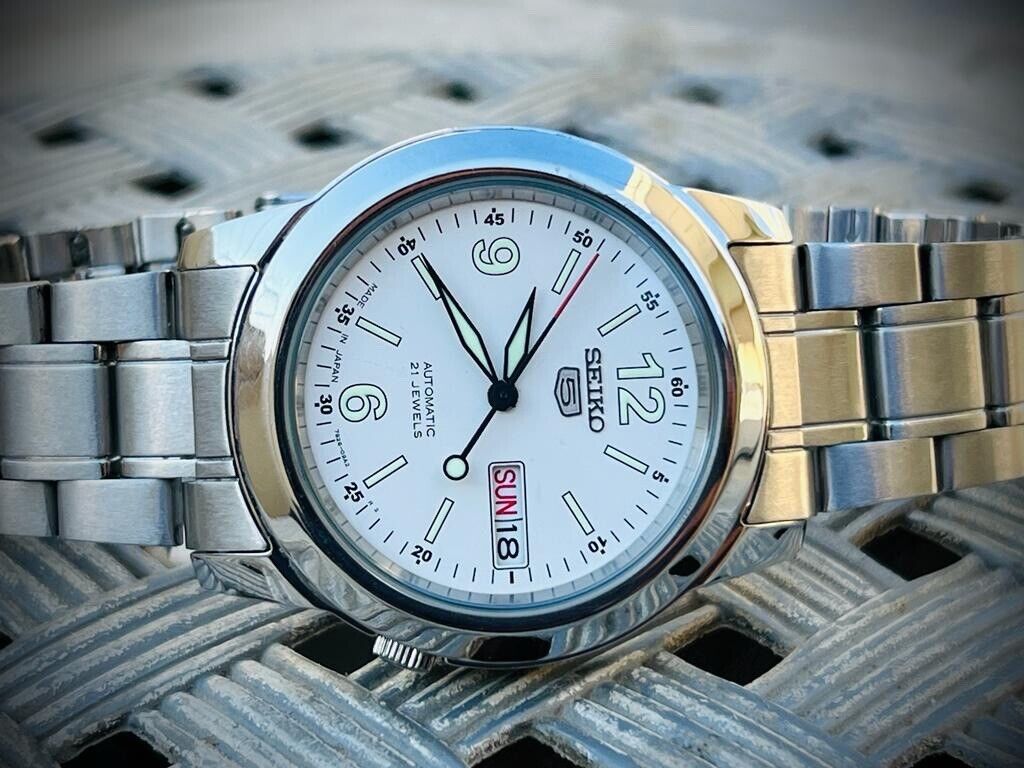 Seiko 5 Automatic 21 Jewels White Dial, 7S26 02W0, 39mm Gents Watch - Grab A Watch Co