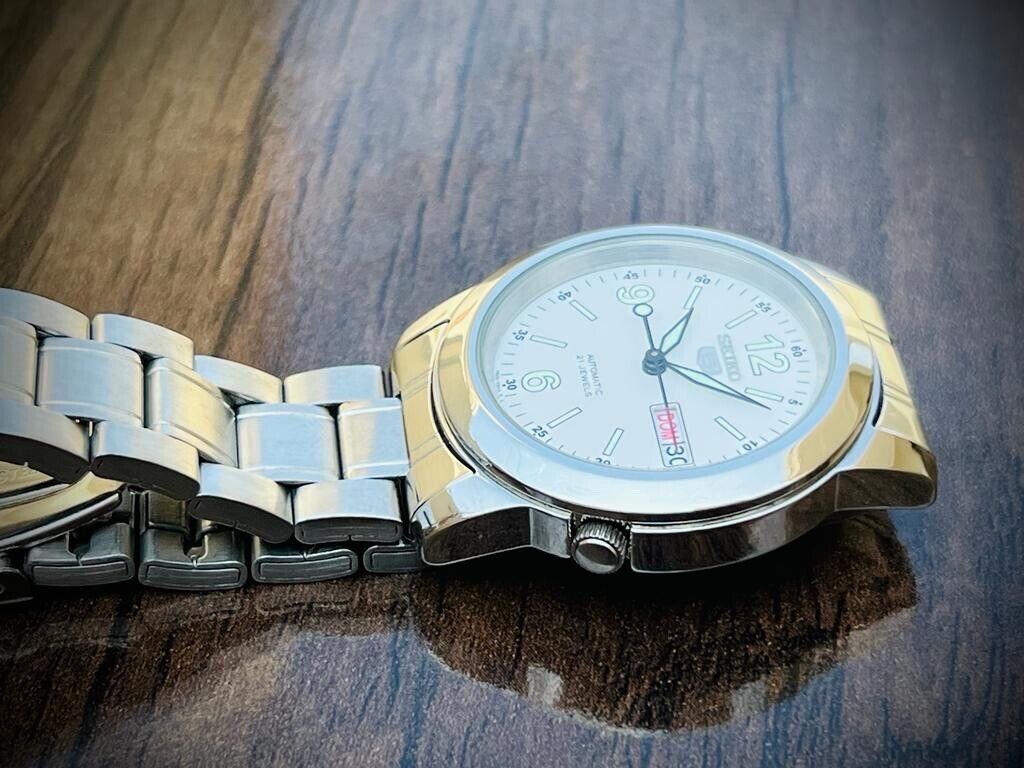 Seiko 5 Automatic 21 Jewels White Dial, 7S26-02W0 39mm Men’s Watch With Tags - Grab A Watch Co
