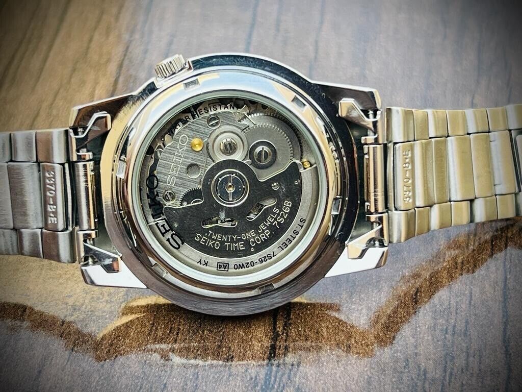 Seiko 5 Automatic 21 Jewels White Dial, 7S26-02W0 39mm Men’s Watch With Tags - Grab A Watch Co