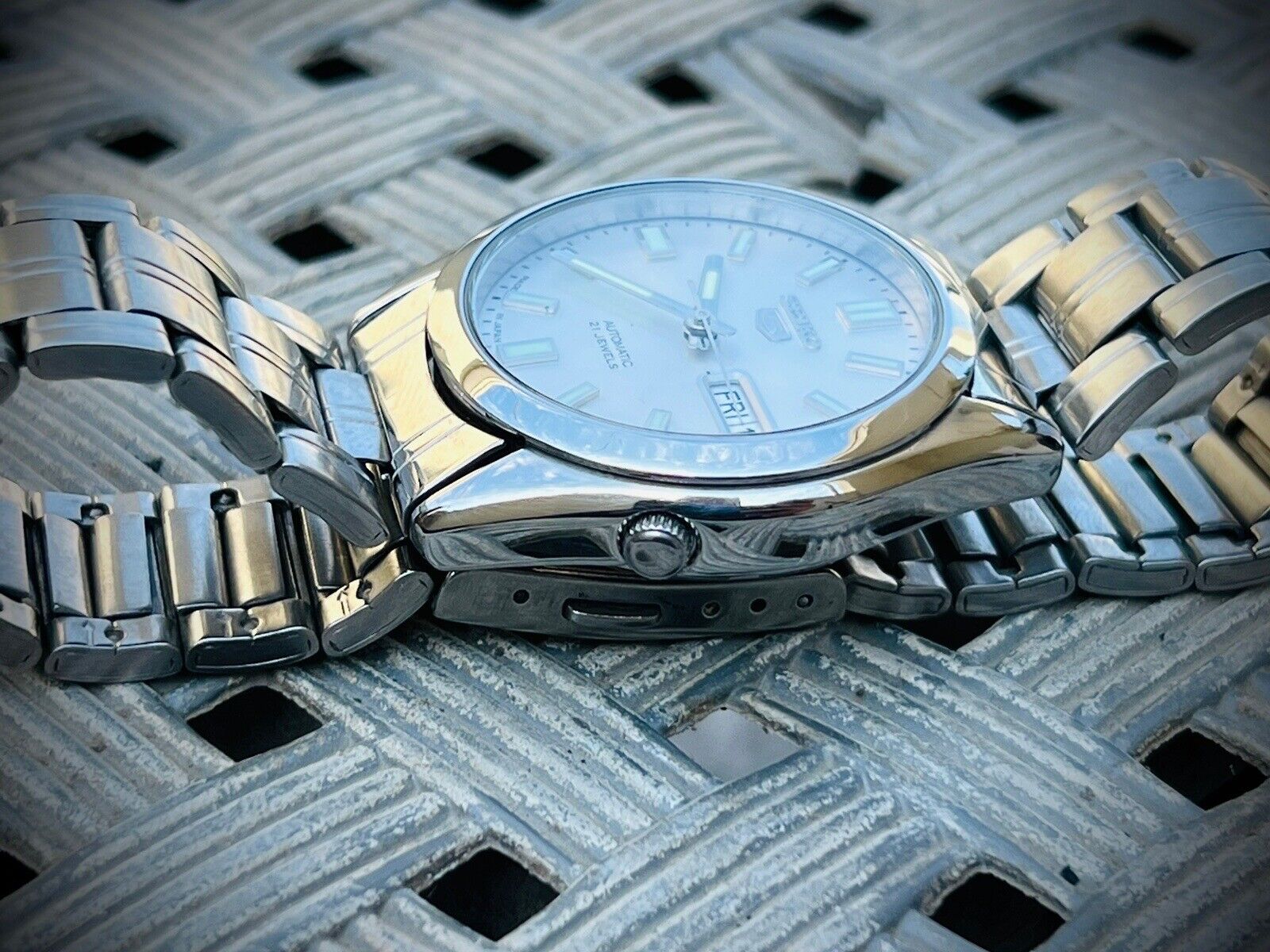 Seiko 5 Automatic 21 Jewels White Dial Ref:7S26-03B0, Japan 36mm - Grab A Watch Co