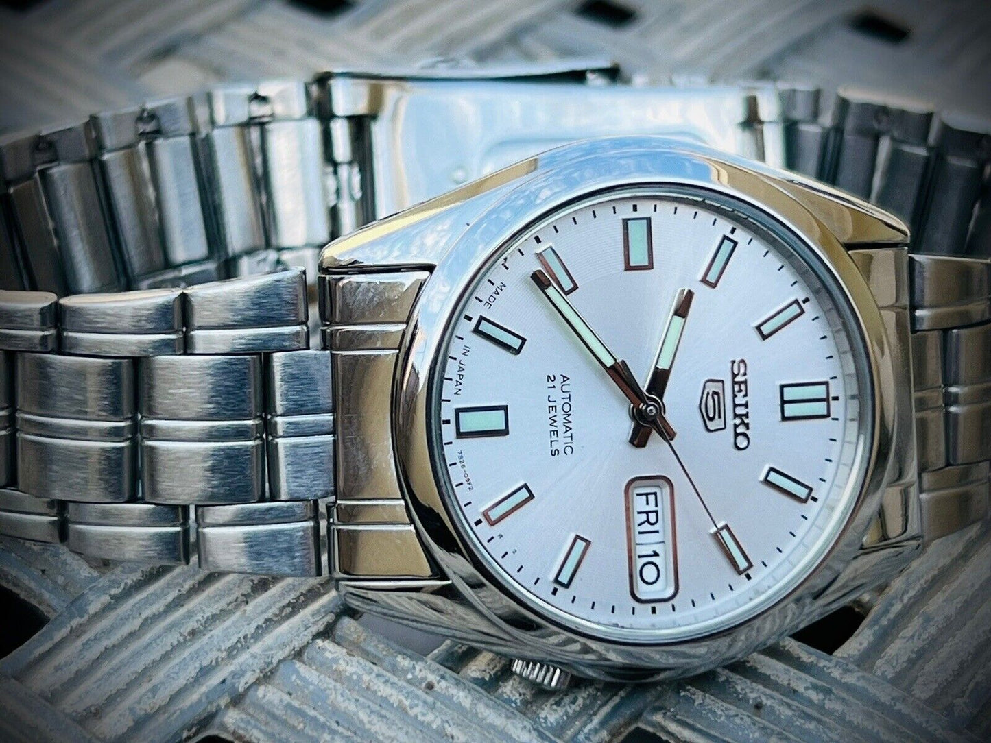 Seiko 5 Automatic 21 Jewels White Dial Ref:7S26-03B0, Japan 36mm - Grab A Watch Co