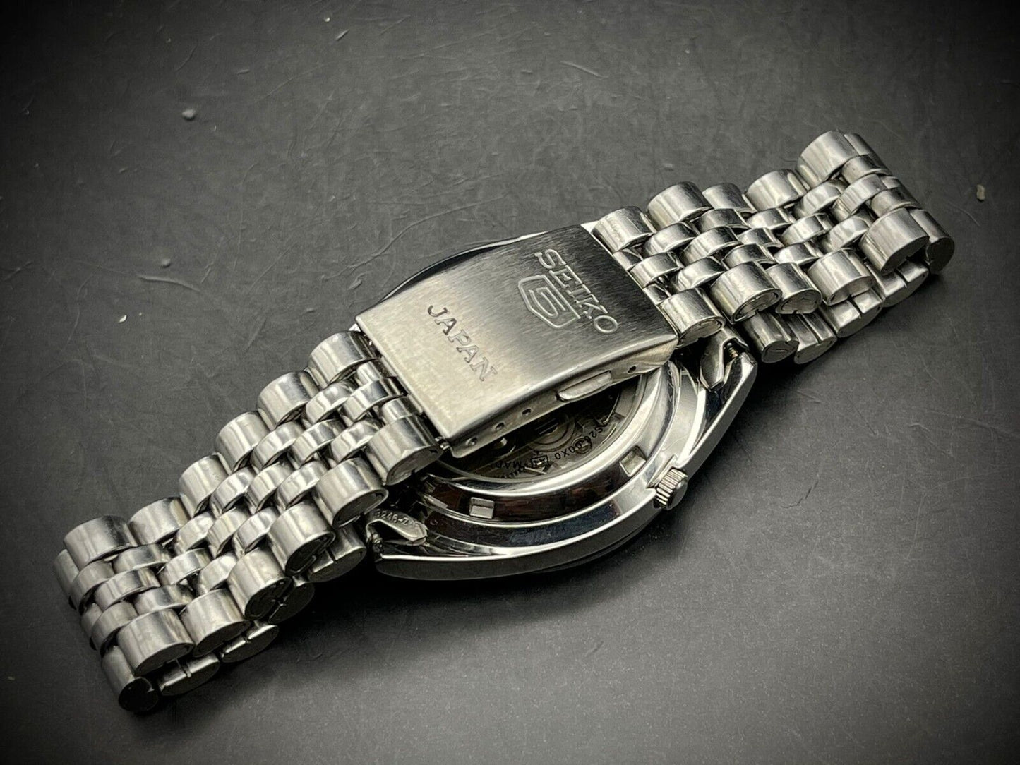 Seiko 5 Automatic Black Dial 21 Jewels 38mm 7s26 00x0 Japan Made - Grab A Watch Co