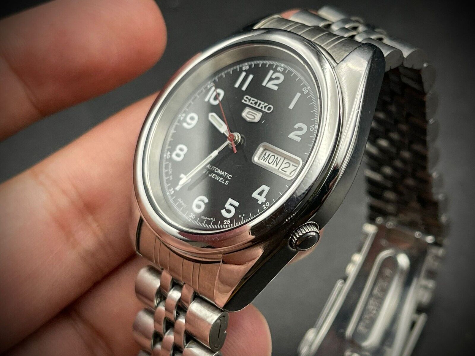 Seiko 5 Automatic Black Dial 21 Jewels 38mm 7s26 00x0 Japan Made - Grab A Watch Co